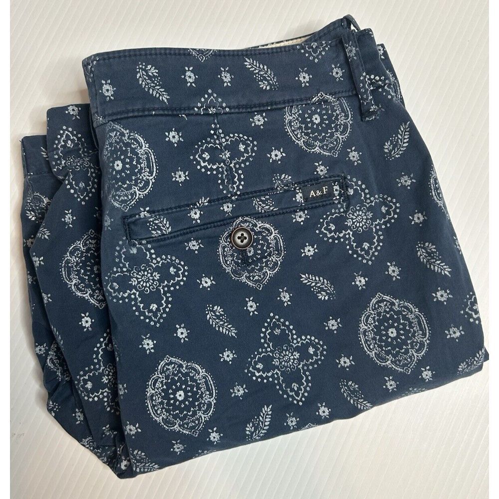 Abercrombie & Fitch Mens Size 30 Chino Blue Cotton Floral Shorts Casual